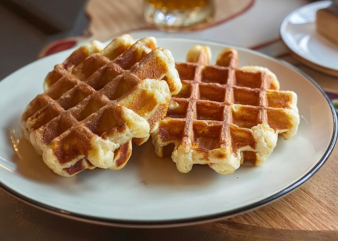 Belgian-style Waffles (Crispy and Fluffy, 와플) 🧇
