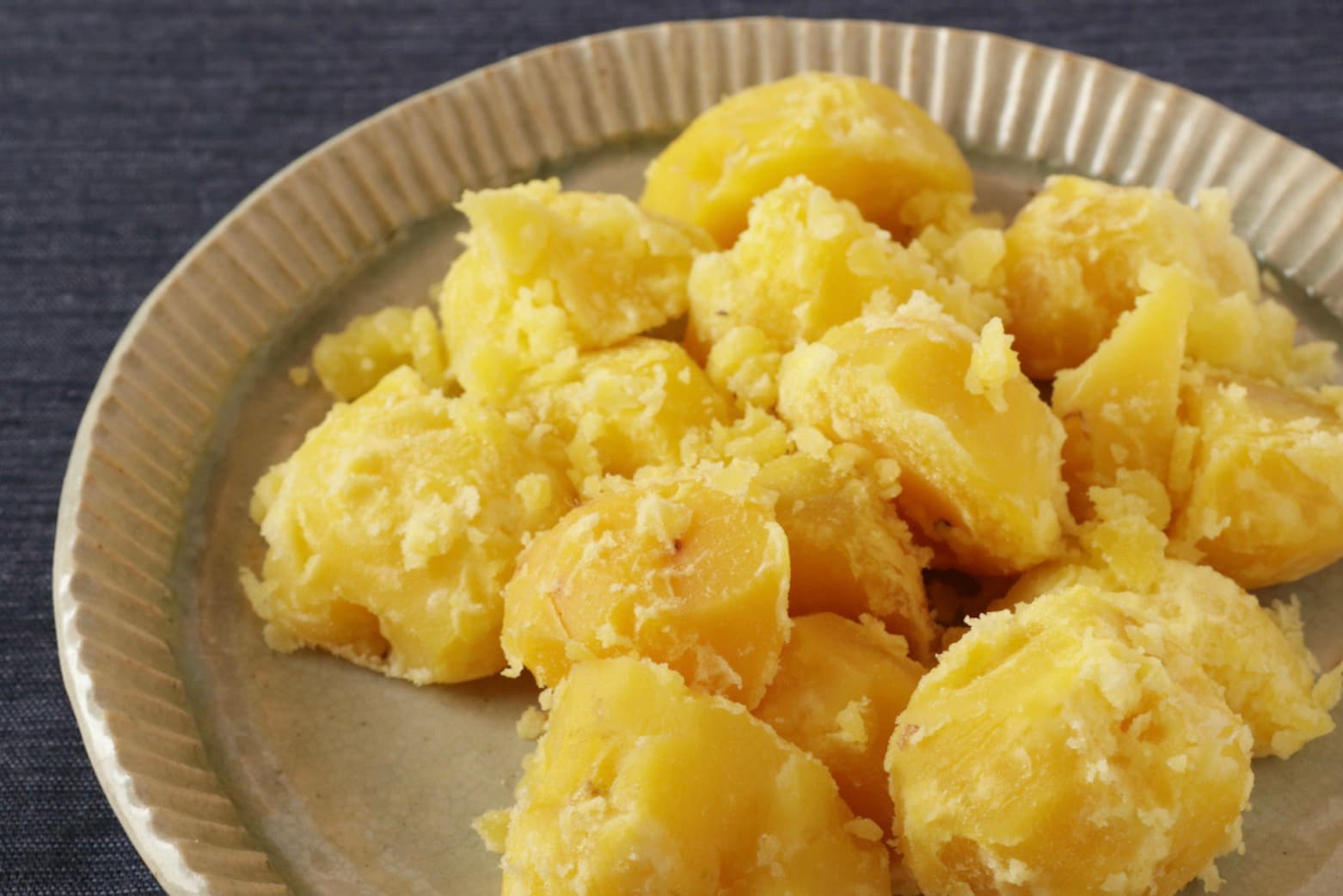 Boiled Potatoes (Korean-style Simple Potatoes, 삶은 감자)