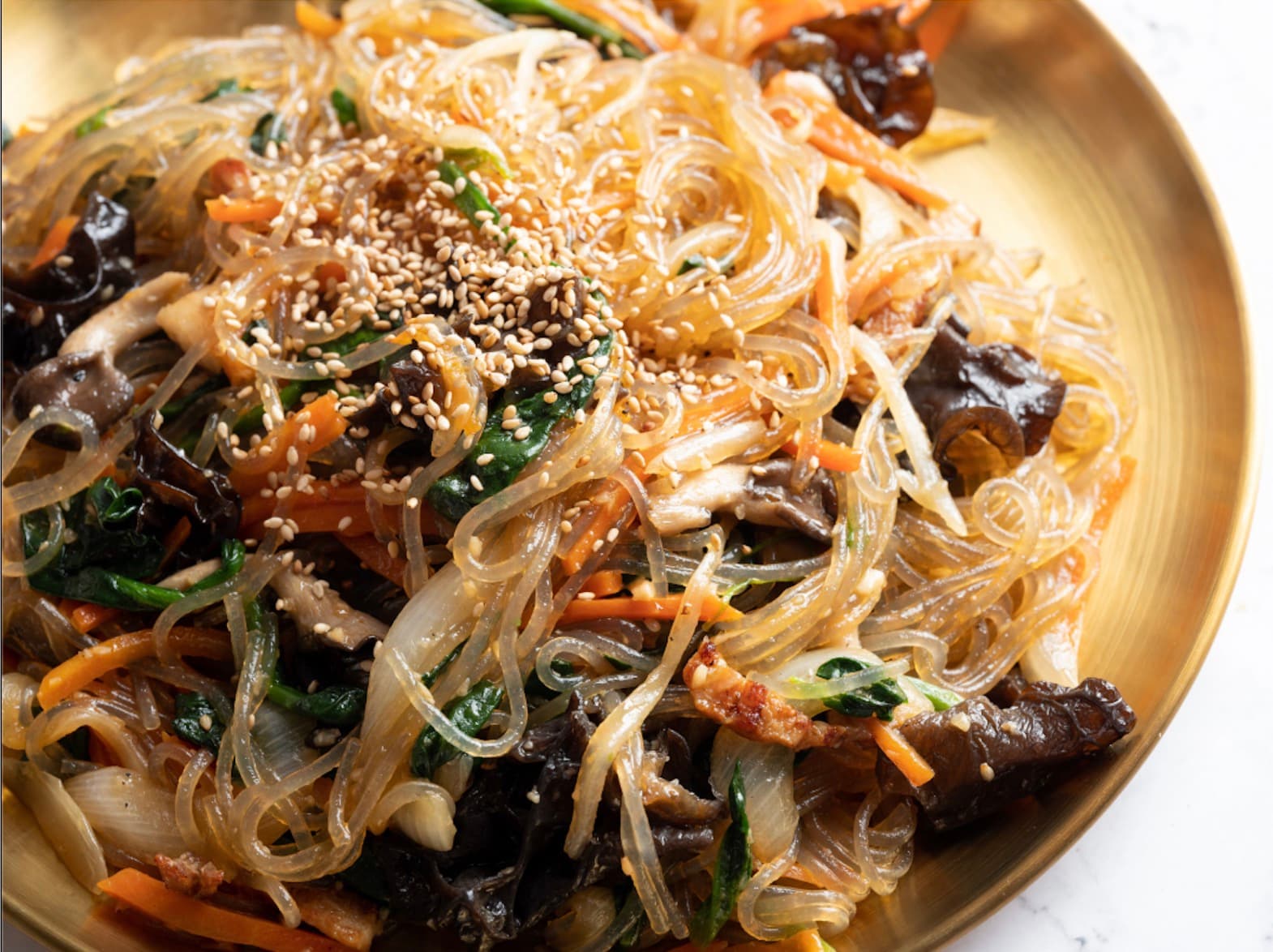 Japchae(Korean Glass Noodle Stir-Fry, 잡채)