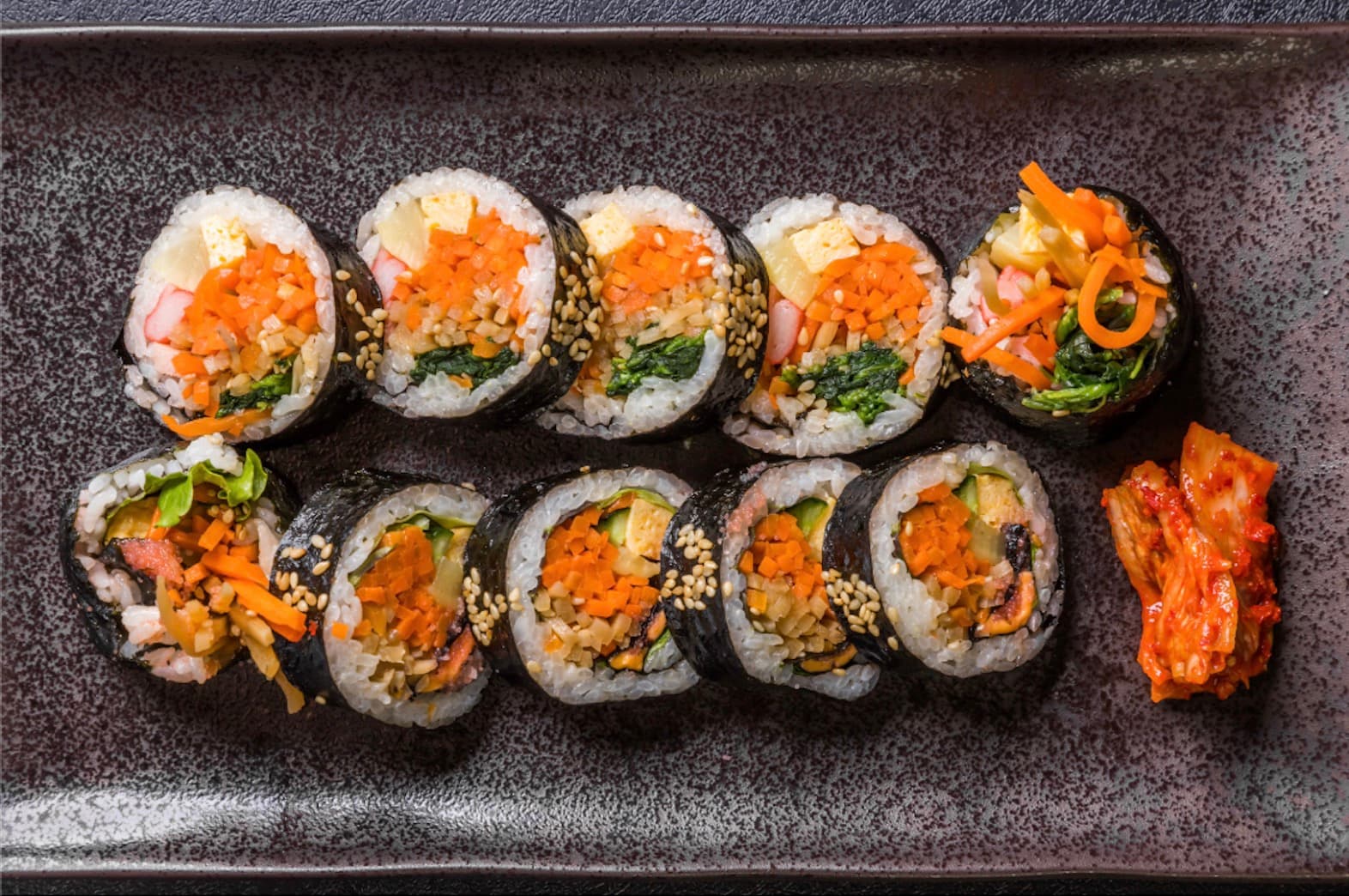 Kimbap (Korean Rice Roll, 김밥)